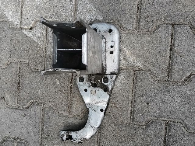 bontott AUDI A6 C7 Bal Lökhárító Tartó Nyúlványvég