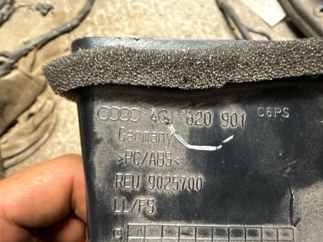 bontott AUDI A6 C7 Bal Szellőző