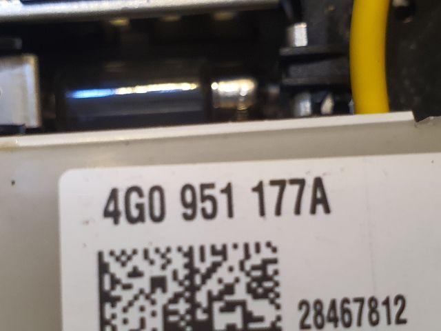 bontott AUDI A6 C7 Beltér Világítás Első