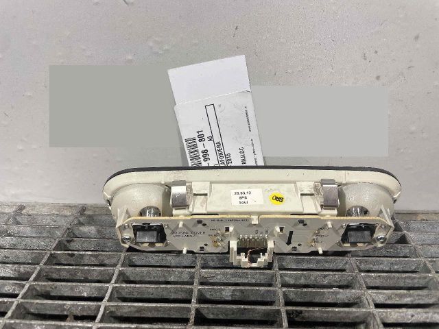 bontott AUDI A6 C7 Beltér Világítás Első