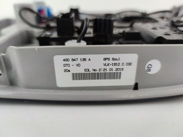 bontott AUDI A6 C7 Beltér Világítás Első