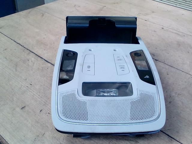 bontott AUDI A6 C7 Beltér Világítás Első