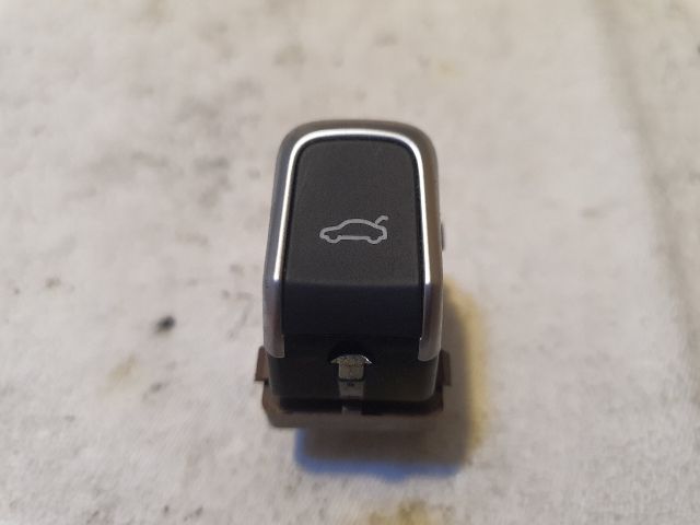 bontott AUDI A6 C7 Csomagtérajtó Kapcsoló