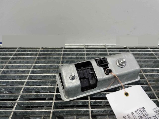 bontott AUDI A6 C7 Csomagtérajtó Kilincs