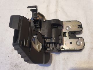 bontott AUDI A6 C7 Csomagtérajtó Zárszerkezet