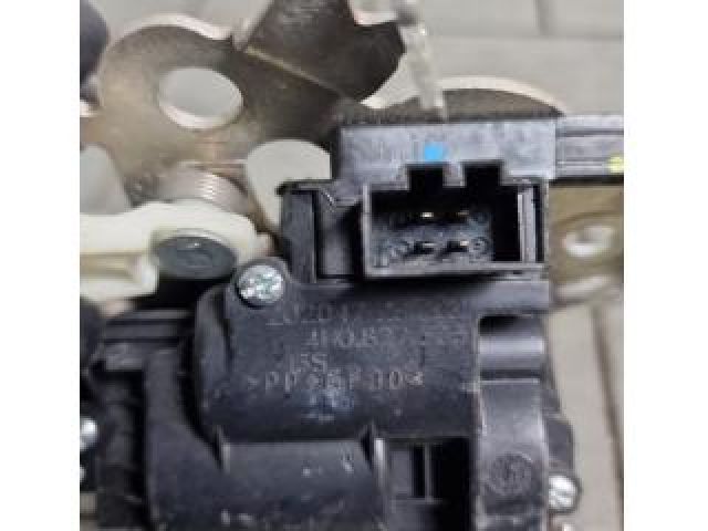 bontott AUDI A6 C7 Csomagtérajtó Zárszerkezet