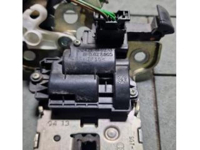 bontott AUDI A6 C7 Csomagtérajtó Zárszerkezet