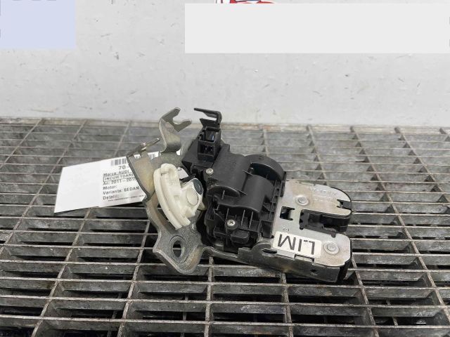 bontott AUDI A6 C7 Csomagtérajtó Zárszerkezet