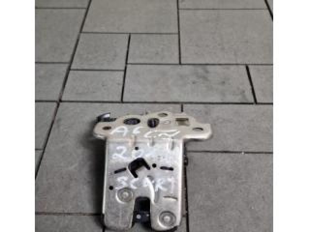 bontott AUDI A6 C7 Csomagtérajtó Zárszerkezet