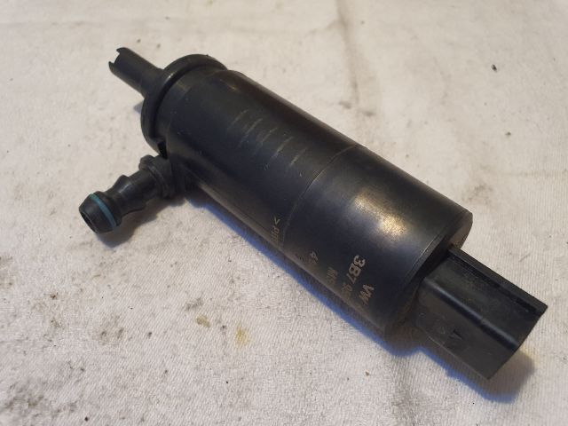 bontott AUDI A6 C7 Első Ablakmosó Szivattyú