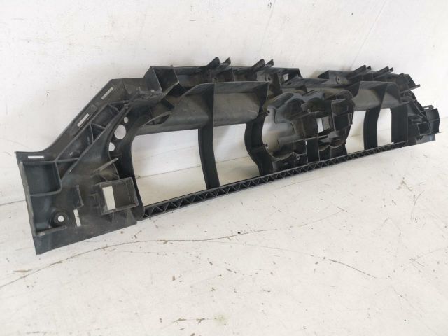 bontott AUDI A6 C7 Első Lökhárító Tartó Felső