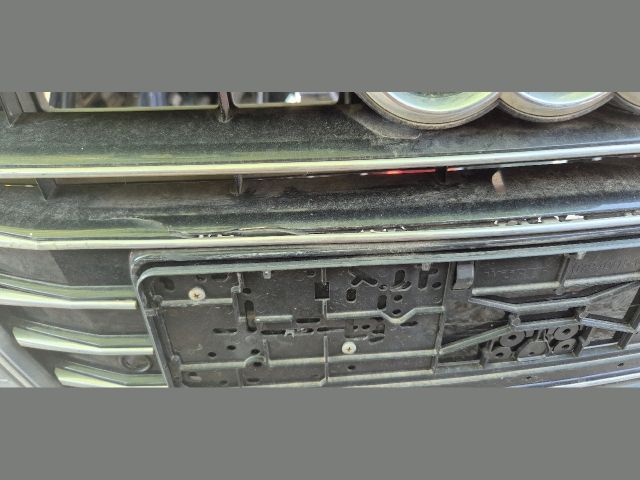 bontott AUDI A6 C7 Első Lökhárító (Üresen)