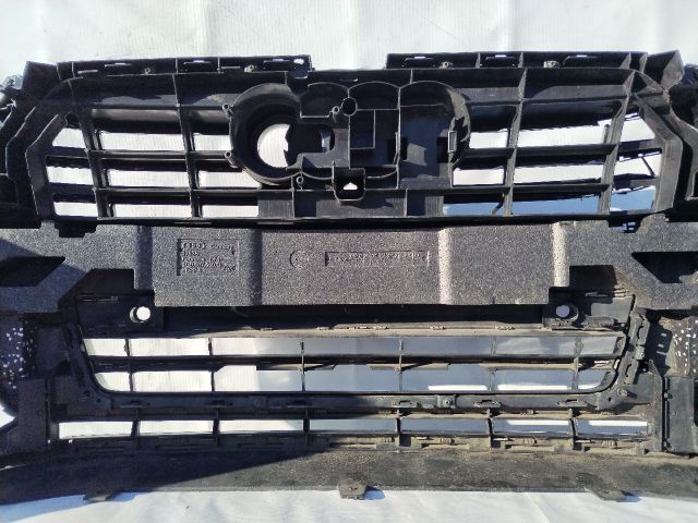 bontott AUDI A6 C7 Első Lökhárító (Üresen)