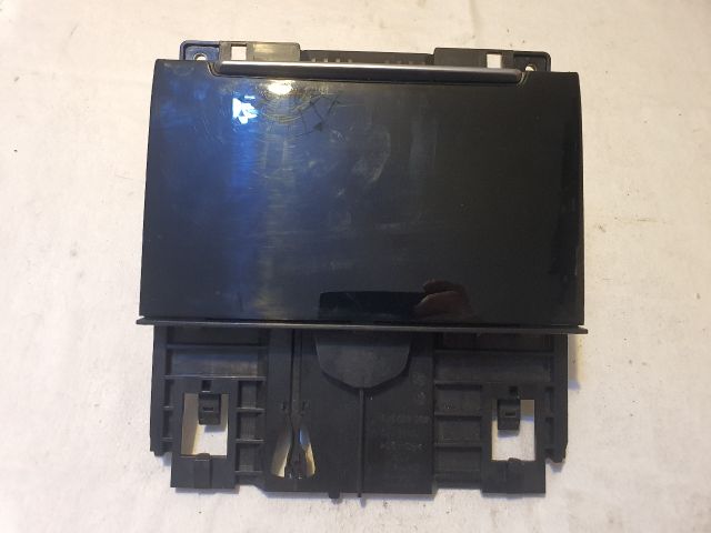 bontott AUDI A6 C7 Első Tároló Rekesz