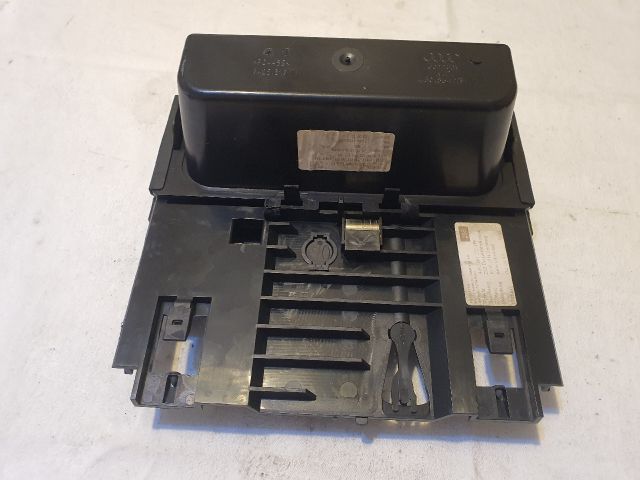 bontott AUDI A6 C7 Első Tároló Rekesz