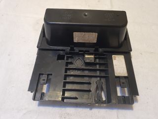 bontott AUDI A6 C7 Első Tároló Rekesz