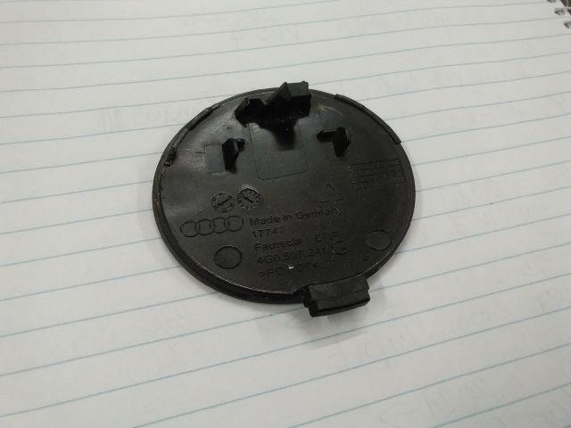 bontott AUDI A6 C7 Első Vonószem Burkolat