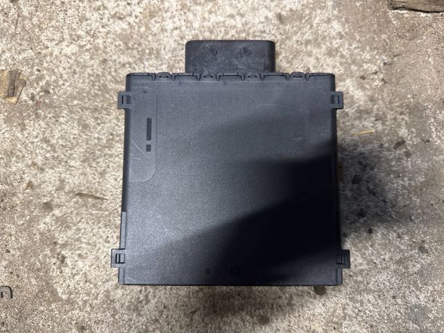 bontott AUDI A6 C7 Feszültségszabályzó