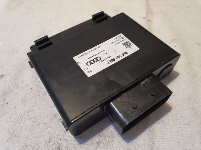 bontott AUDI A6 C7 Feszültségszabályzó