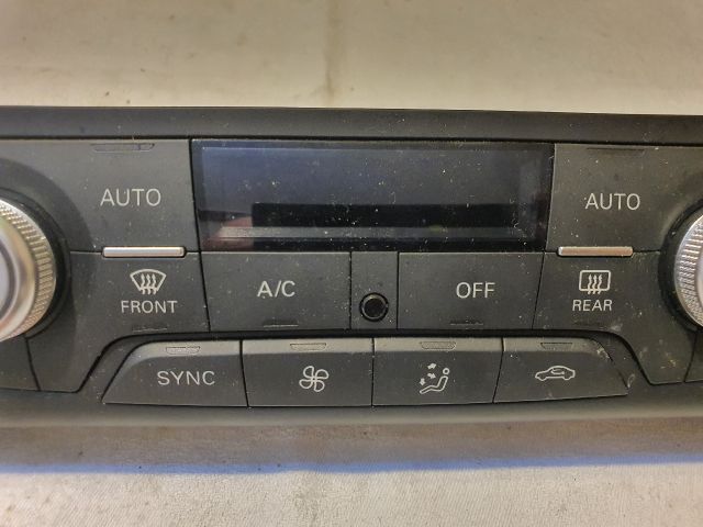 bontott AUDI A6 C7 Fűtéskapcsoló (digit klímás)
