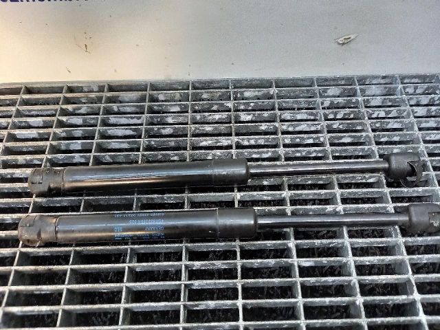 bontott AUDI A6 C7 Gázrugós Kitámasztó Teleszkóp Motorháztető