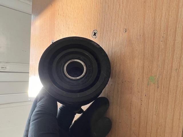 bontott AUDI A6 C7 Generátor Szíjtárcsa