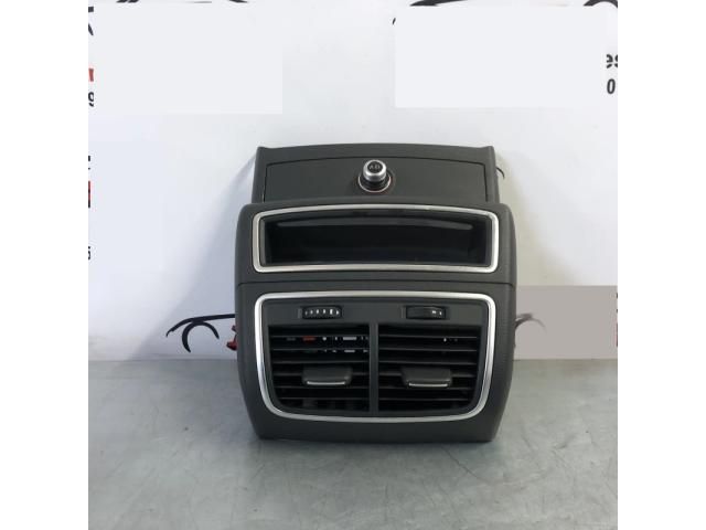 bontott AUDI A6 C7 Hátsó középső Szellőző