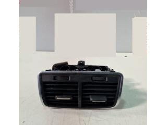 bontott AUDI A6 C7 Hátsó középső Szellőző