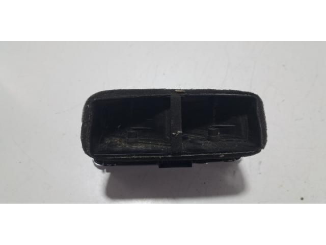 bontott AUDI A6 C7 Hátsó középső Szellőző