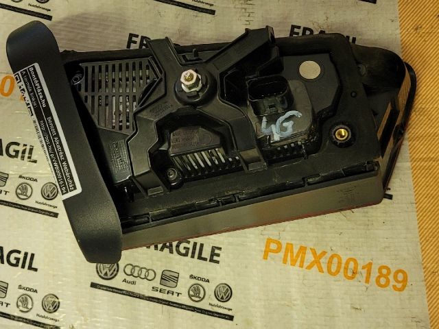 bontott AUDI A6 C7 Jobb Belső Hátsó Lámpa