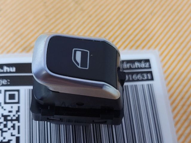 bontott AUDI A6 C7 Jobb első Ablakemelő Kapcsoló