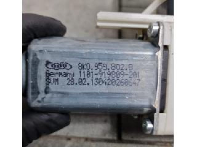 bontott AUDI A6 C7 Jobb első Ablakemelő Motor