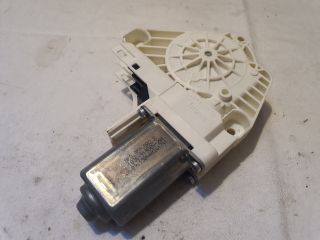 bontott AUDI A6 C7 Jobb első Ablakemelő Motor
