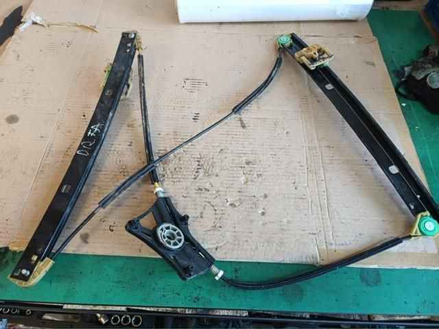 bontott AUDI A6 C7 Jobb első Ablakemelő Szerkezet (Elektromos)