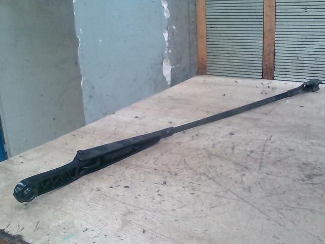 bontott AUDI A6 C7 Jobb első Ablaktörlő Kar