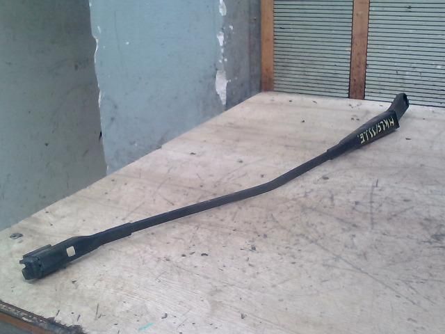 bontott AUDI A6 C7 Jobb első Ablaktörlő Kar