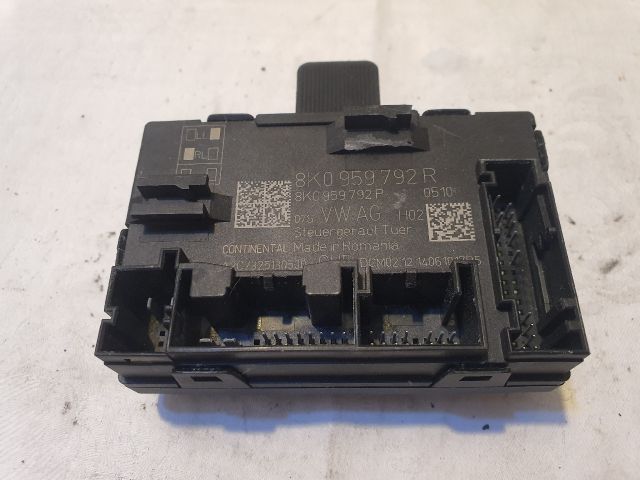 bontott AUDI A6 C7 Jobb első Ajtó Vezérlőegység