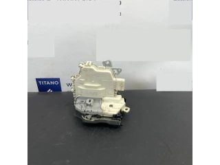 bontott AUDI A6 C7 Jobb első Ajtózár