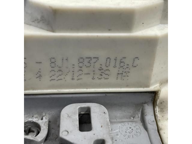 bontott AUDI A6 C7 Jobb első Ajtózár