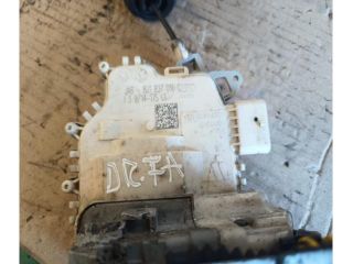 bontott AUDI A6 C7 Jobb első Ajtózár