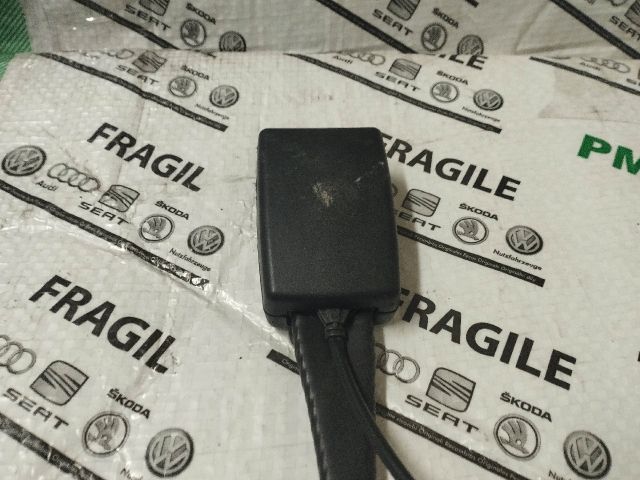 bontott AUDI A6 C7 Jobb első Biztonsági Öv Csat