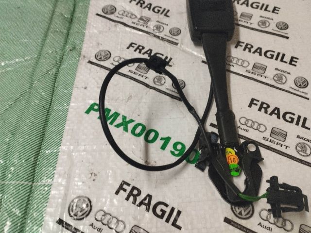 bontott AUDI A6 C7 Jobb első Biztonsági Öv Csat