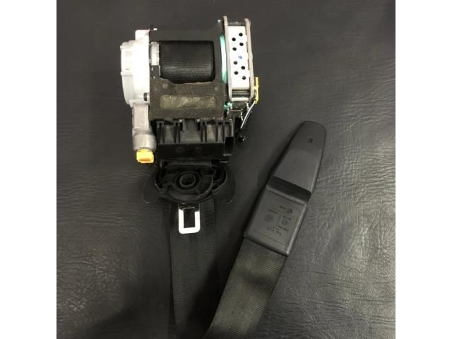 bontott AUDI A6 C7 Jobb első Biztonsági Öv