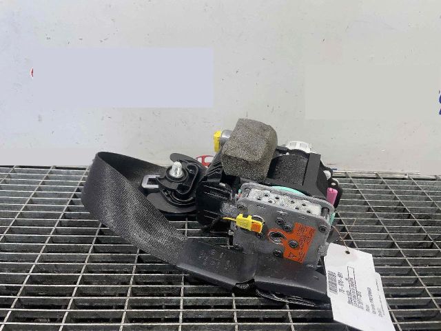 bontott AUDI A6 C7 Jobb első Biztonsági Öv