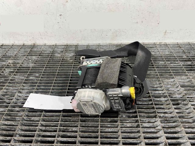 bontott AUDI A6 C7 Jobb első Biztonsági Öv