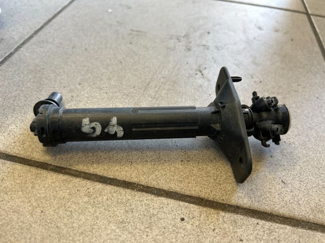 bontott AUDI A6 C7 Jobb Fényszórómosó Fúvóka