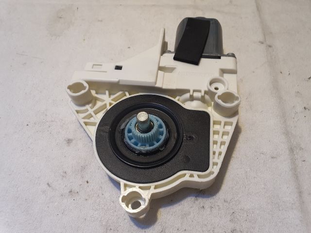 bontott AUDI A6 C7 Jobb hátsó Ablakemelő Motor