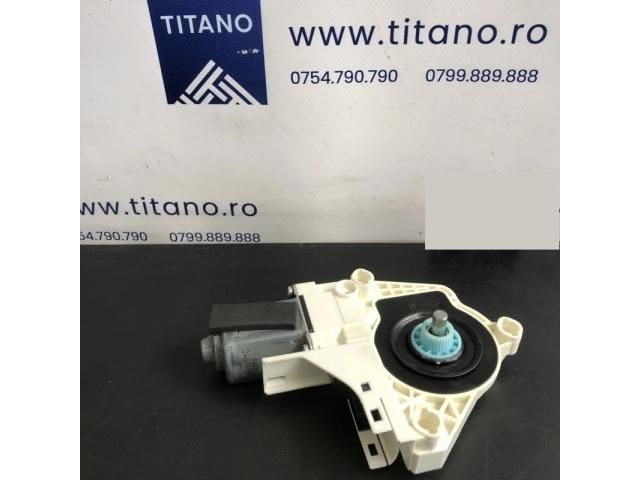 bontott AUDI A6 C7 Jobb hátsó Ablakemelő Motor