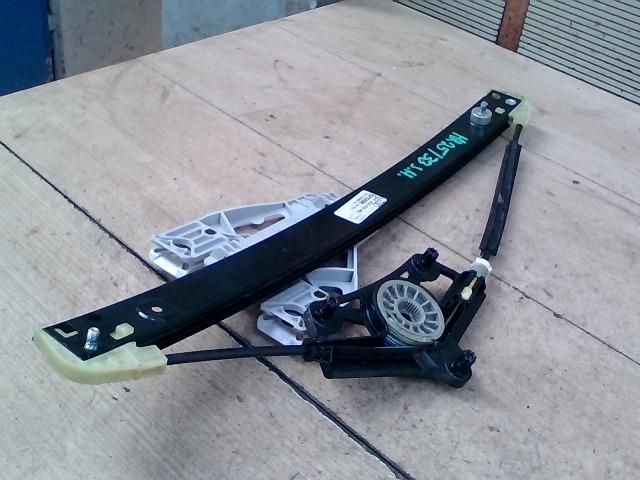 bontott AUDI A6 C7 Jobb hátsó Ablakemelő Szerkezet (Mechanikus)