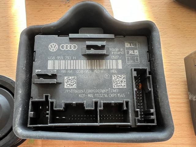 bontott AUDI A6 C7 Jobb hátsó Ajtó Vezérlőegység